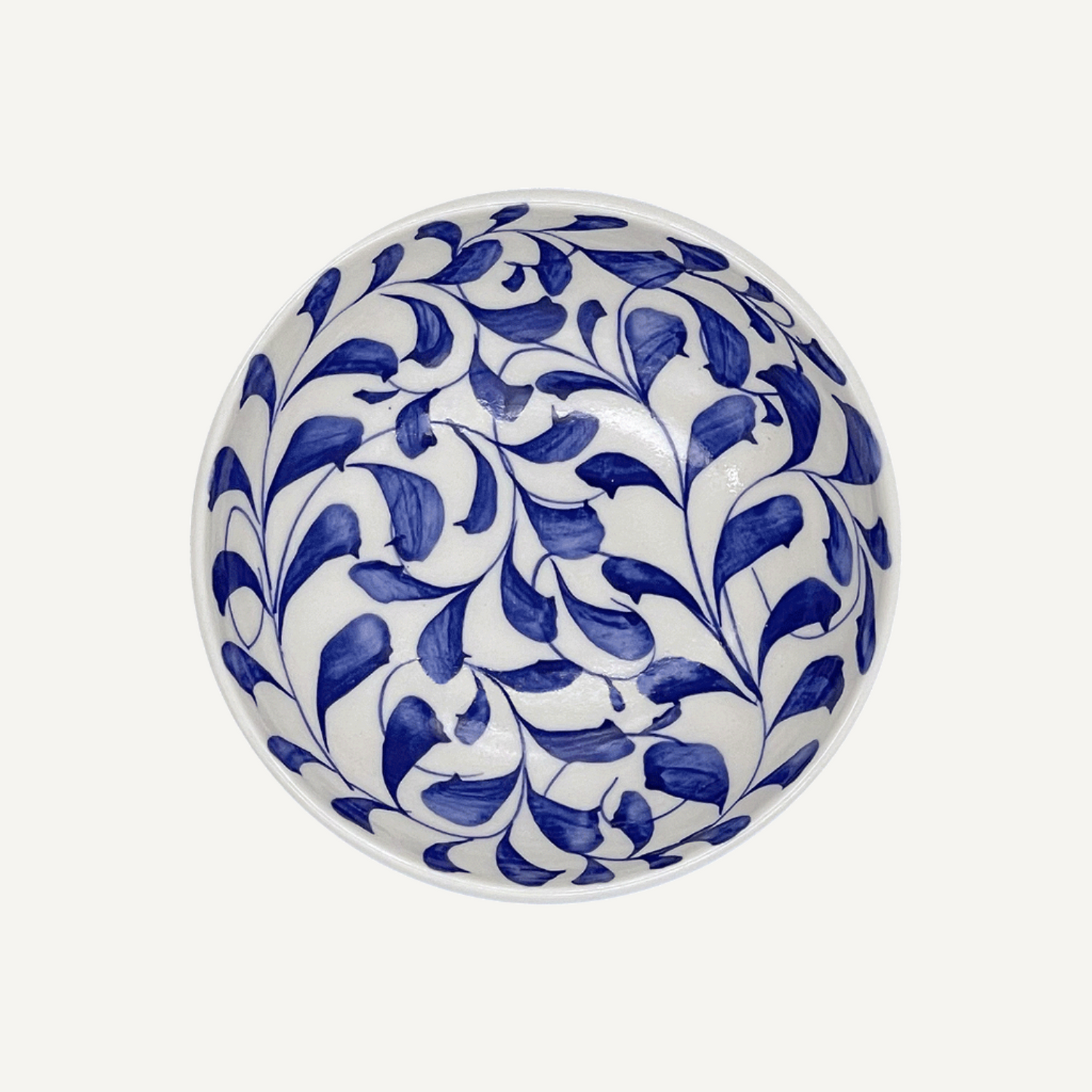 Ciotola di arachidi con pergamena blu navy