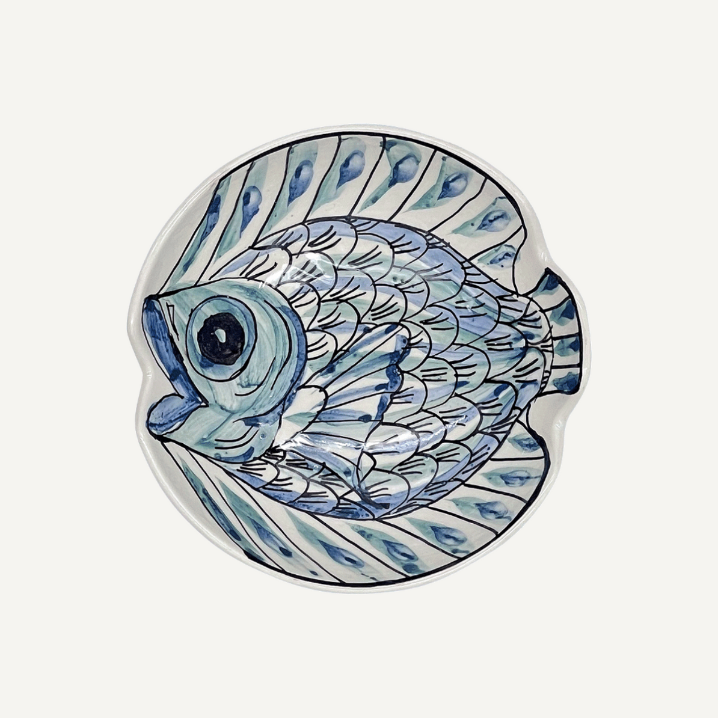Ciotola di arachidi con pesce Romina blu