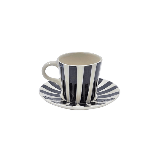 Tazza da caffè espresso e piattino a strisce nere